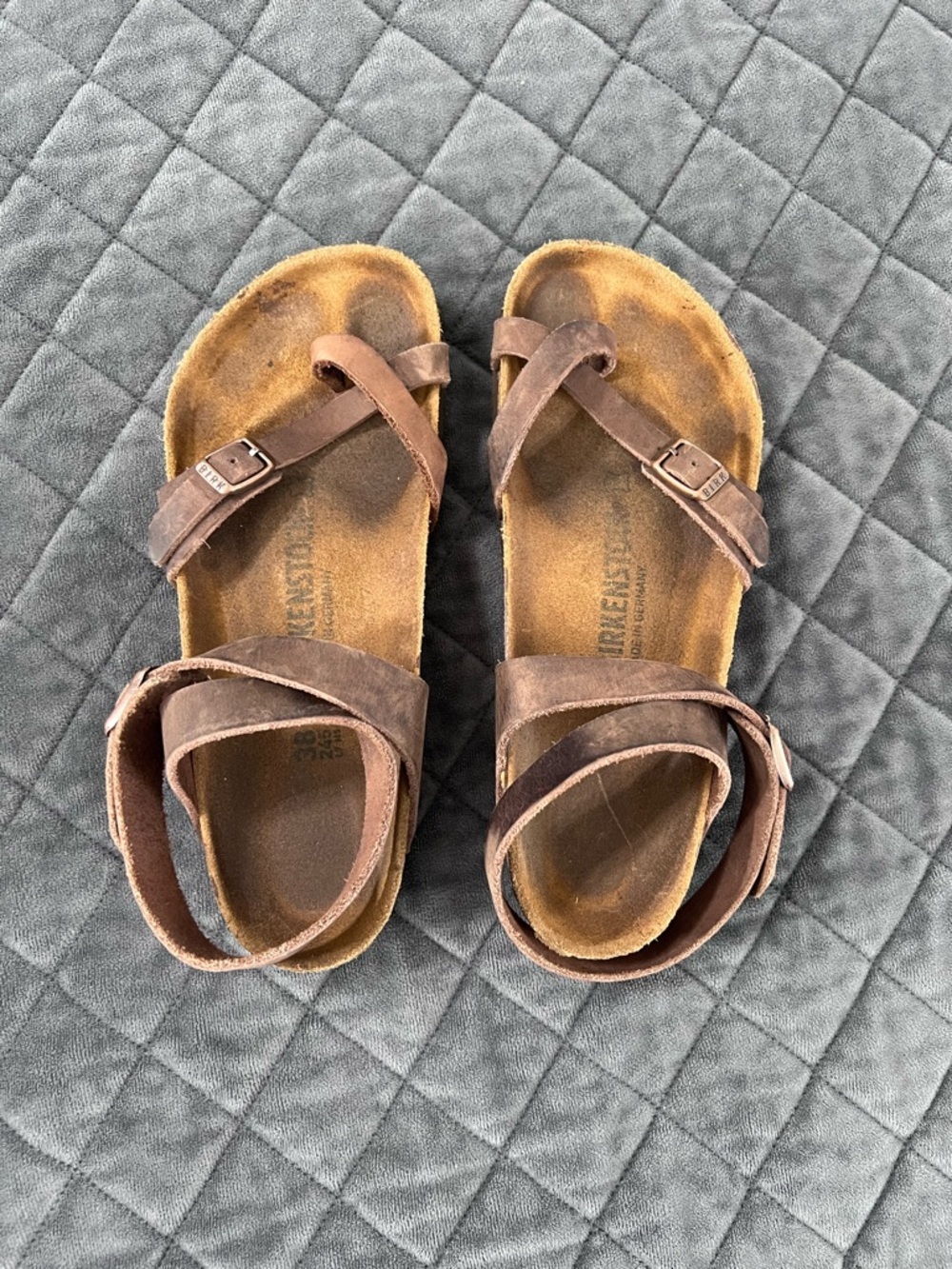 Birkenstock Yara Sandals Women’s Size 7 7 1/2 38 Brown Oiled Leather Ankle Strap